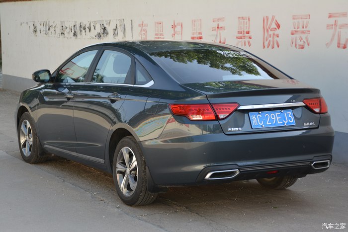 帝豪GL，展现卓越品质的豪华轿车