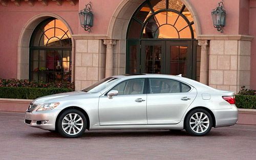 Lexus LS460，豪华与性能的完美融合