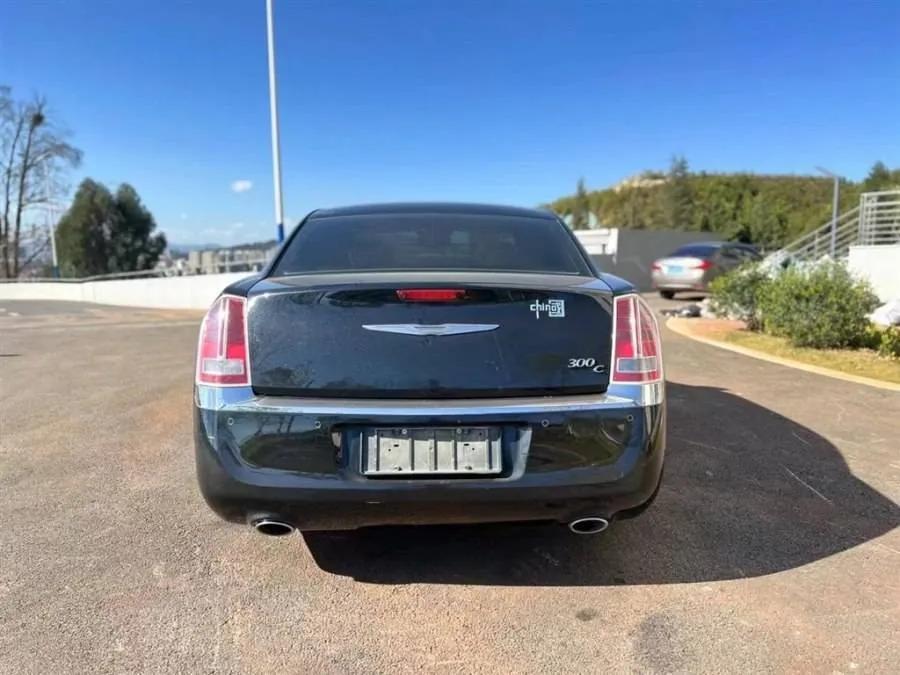 Chrysler 300C，经典美式豪华的再现