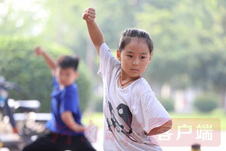 最新四十二式太极音乐，探索太极与音乐的完美结合